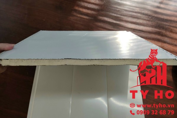 Trần tôn PU cách nhiệt - Hạ nhiệt mùa hè, nâng tầm không gian
