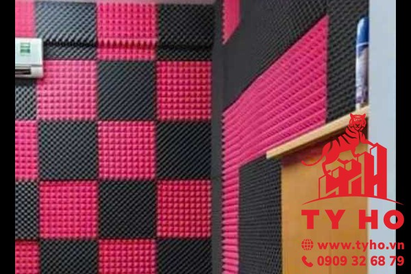 Tấm tiêu âm phòng thu - vũ khí thầm lặng tạo nên bản hit triệu view