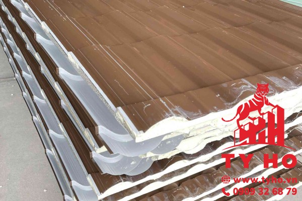 Cập nhật giá tôn cách nhiệt sóng ngói Hoa Sen 2026